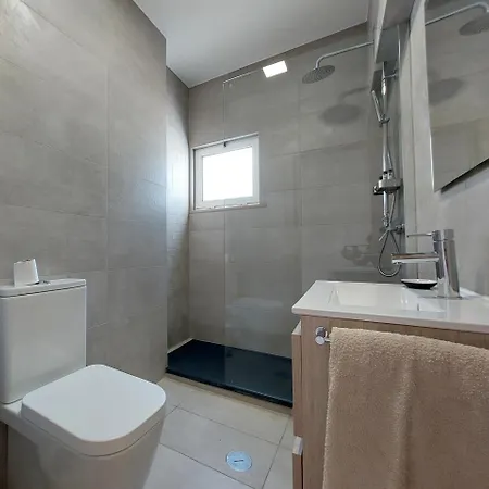 V2 - 12 Holiday home